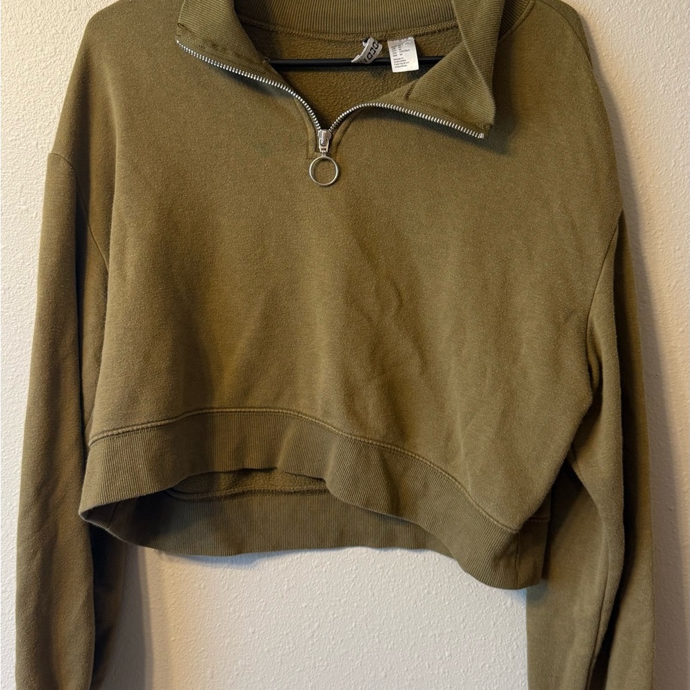 Olive Green Women's Cropped Pullover